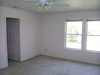 2nd image of 2133 Autumnwood Dr