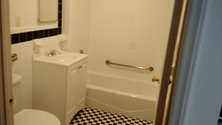 Rented by Kubersky Management  | media 35