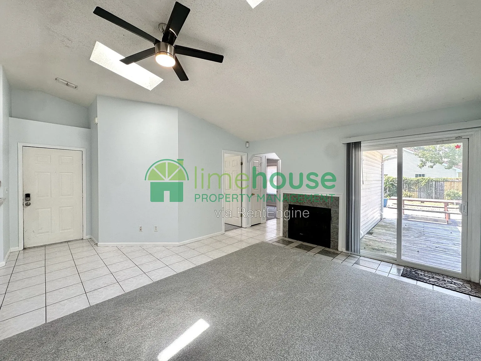 3 bed, 2.0 bath, 1226 sqft, $2,350 — Photo 2