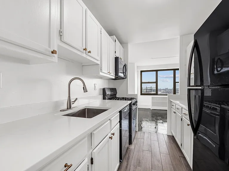 500 Central Ave #1710 — Photo 2