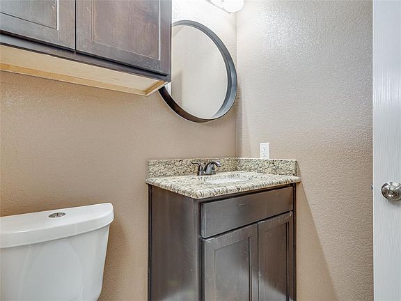 5th image of 2672 Berryhill Dr