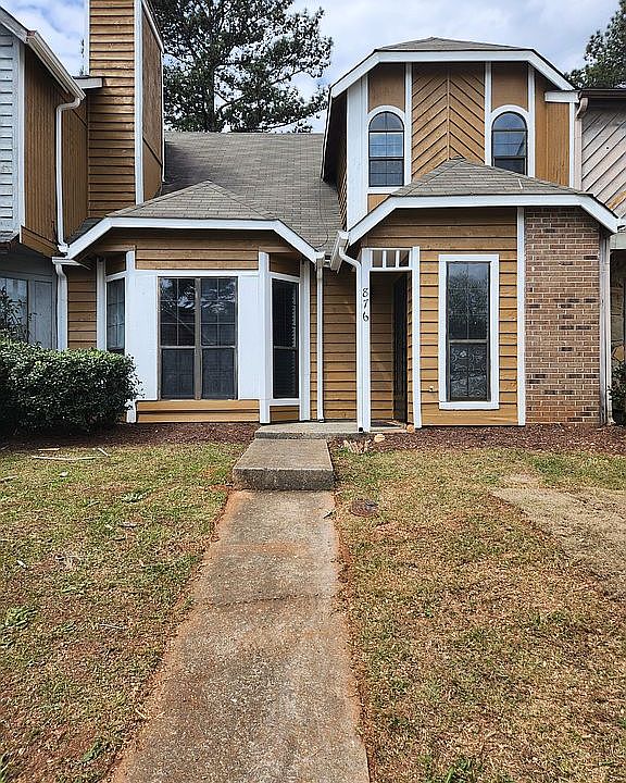 1st image of 876 Heritage Oaks Dr