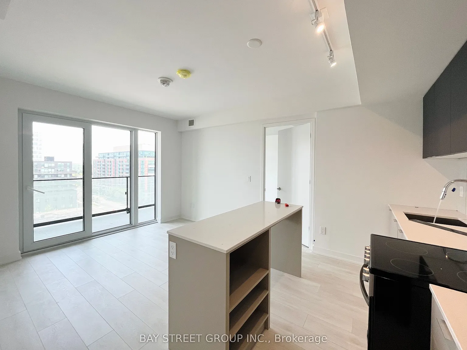 2 bed, $2,550 — Photo 4