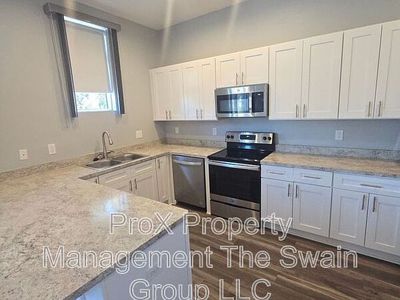 5th image of 760 Avenue C SW Unit 104