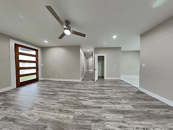 5th image of 111 Foster Ln #A