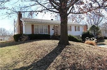 2nd image of 3117 NE 67th Ter