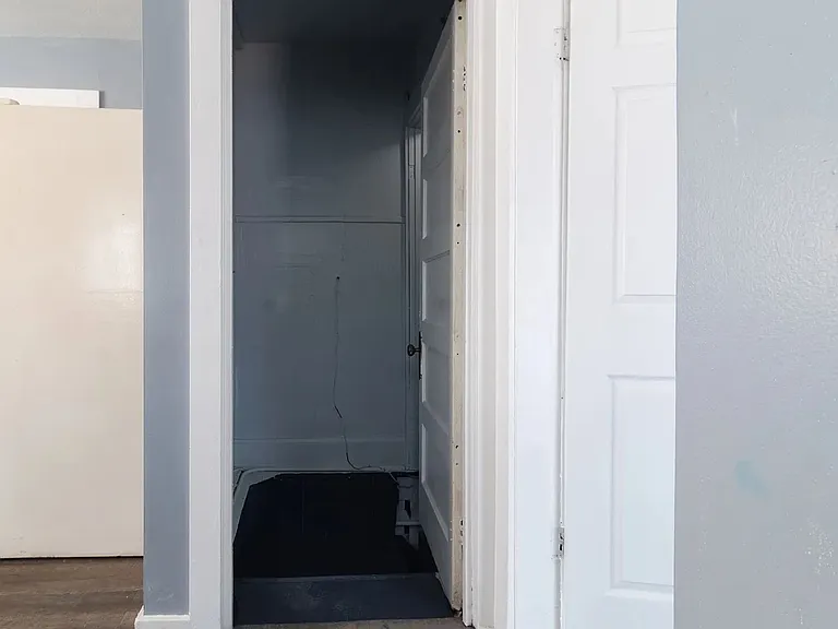 856 River Ave — Photo 16