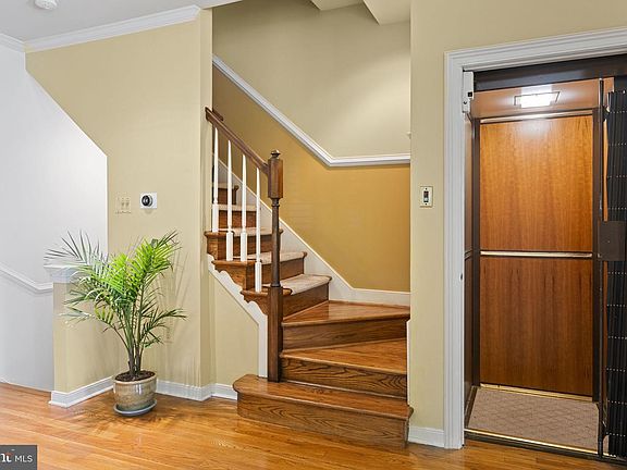 5th image of 1100 Quinard Ct