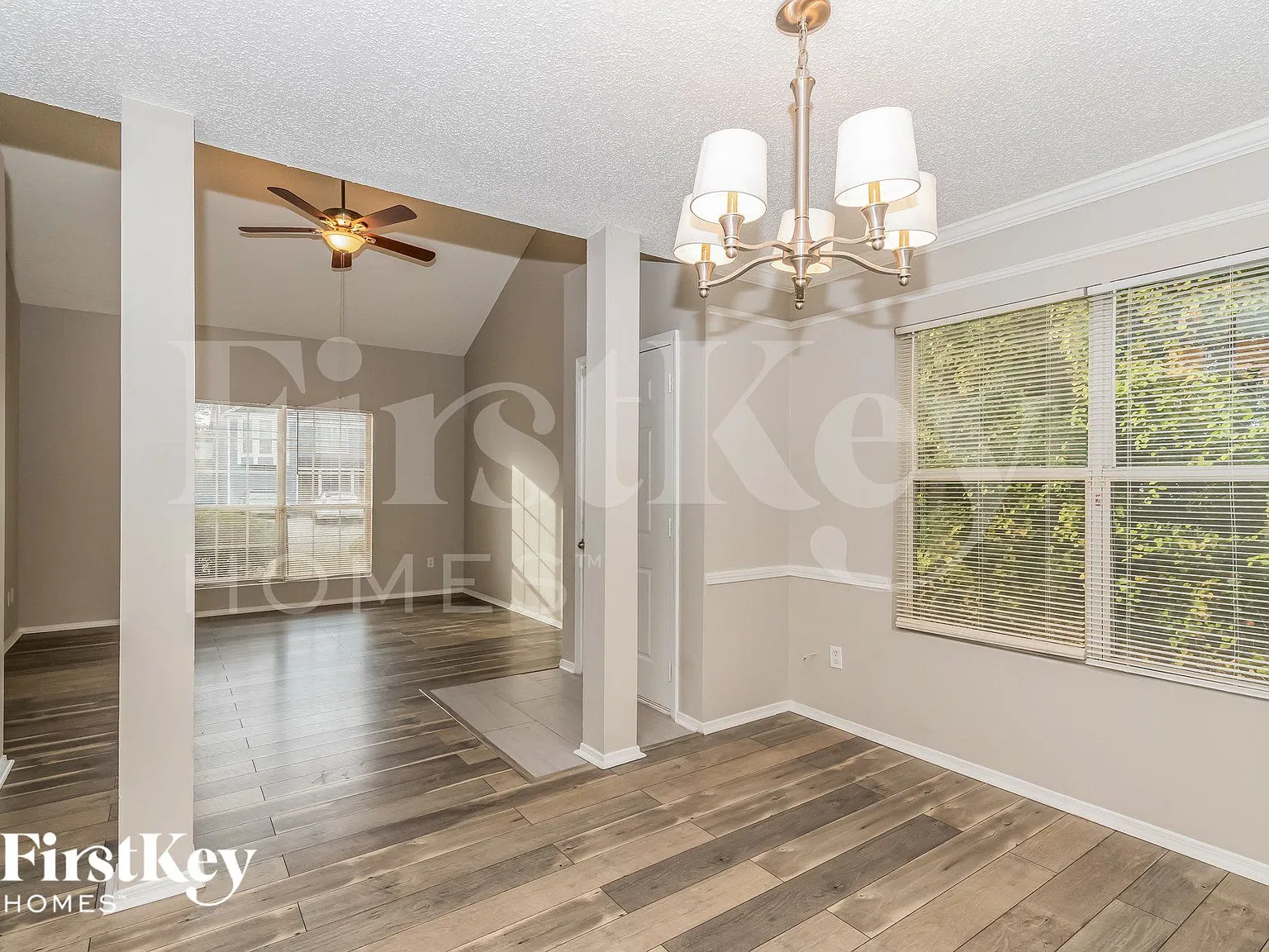 4 bed, 2.5 bath, 1750 sqft, $2,205 — Photo 3