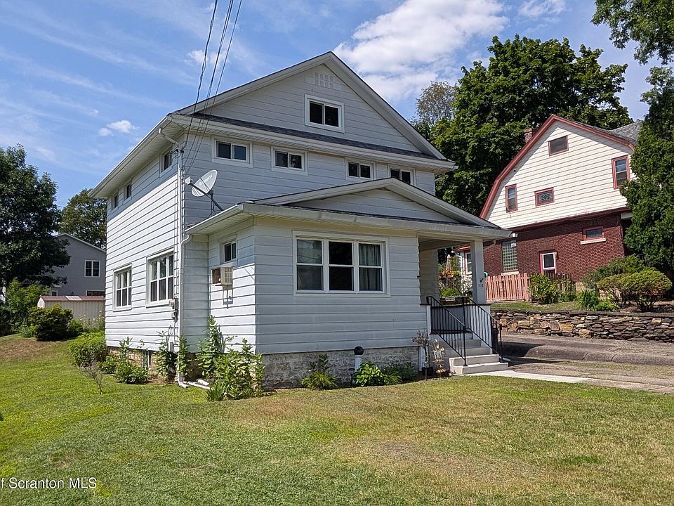 1st image of 212 W Grove St