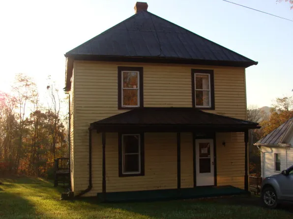 320 Virginia Ave, Marion, VA 24354
