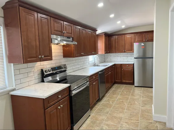 2333 Penn Ave APT 1, Reading, PA 19609