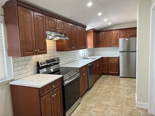 2333 Penn Ave #1 Photo 1