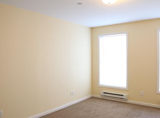 99-93 Chestnut St APT 1B, Norwich, CT 06360