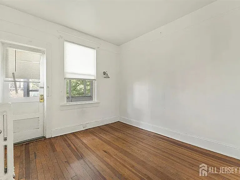 117-119 N 3rd Ave #3 — Photo 8