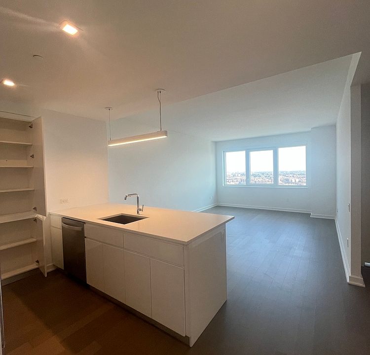1st image of 2922 Northern Blvd #3009-0