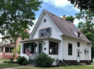 11612 2nd St, Huntley, IL 60142