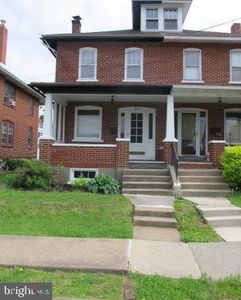 224 E Smith St, Topton, PA, 19562