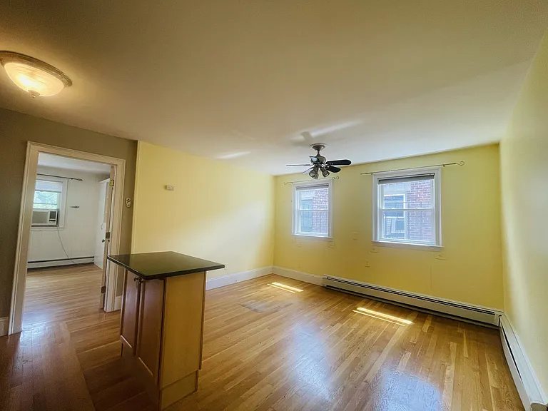 140 Huron Ave #12 — Photo 3