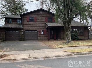 45 Meyer Rd, Edison, NJ 08817