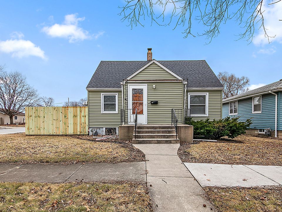 1st image of 212 S Blaine Ave