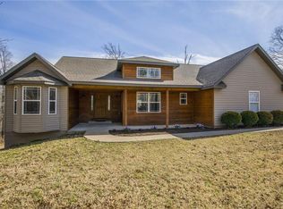 1 Kolman Ln, Bella Vista, AR 72715