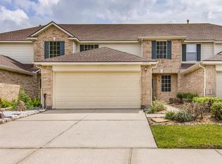 4503 Park Trail Ln, Pasadena, TX 77505