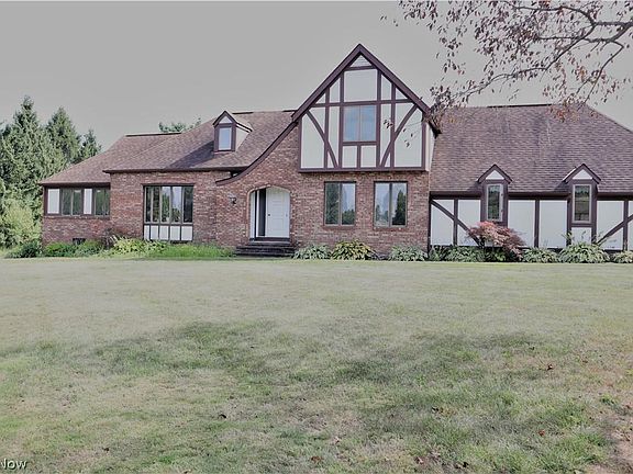 2nd image of 10981 Meadow Ln