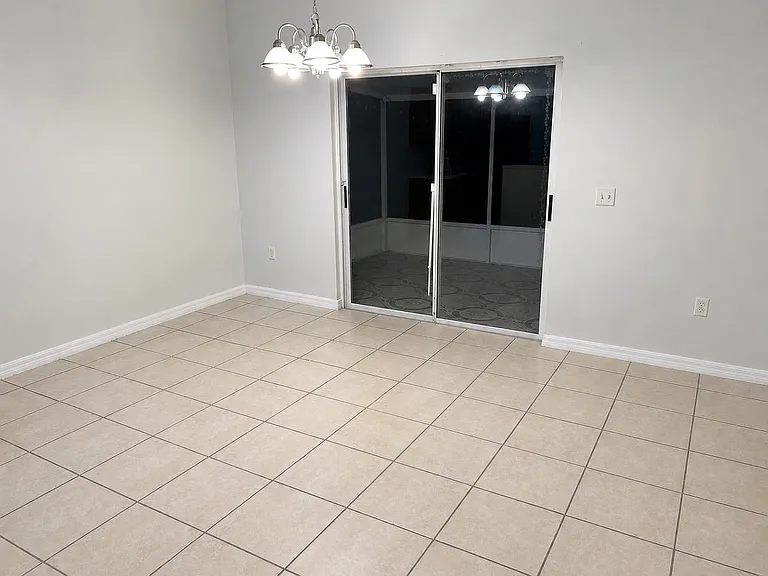 12723 Parkbury Dr — Photo 11