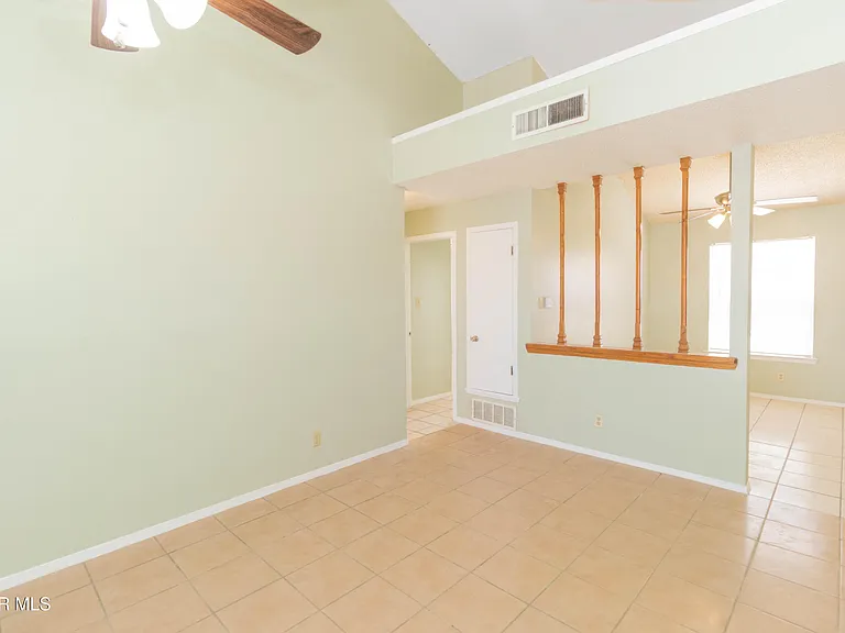 12056 Bellows Ct — Photo 18