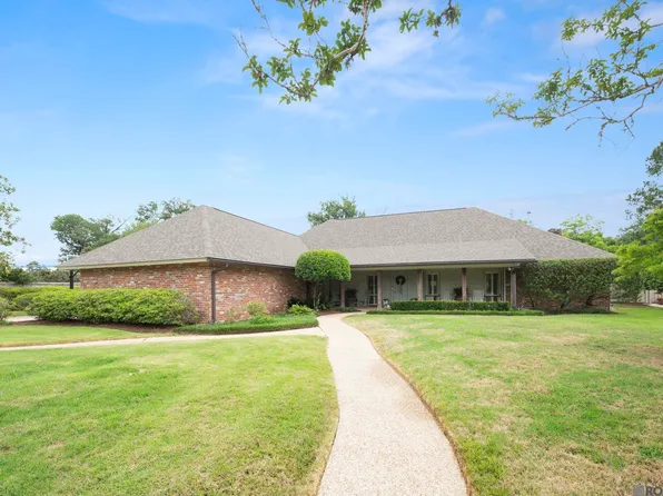 8792 W Fairway Dr, Baton Rouge, LA 70809