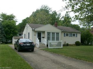 5948 Porter Rd, North Olmsted, OH 44070