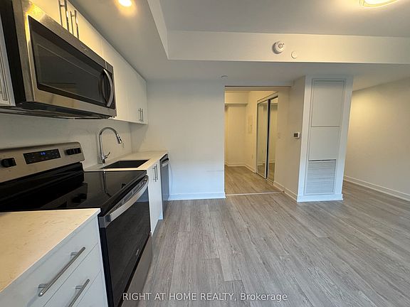 5th image of 3 Strathgowan Ave #326