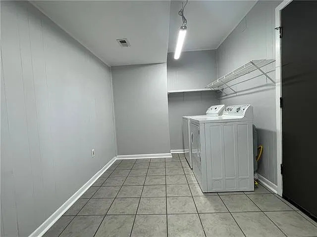 5118 Ehret Rd #B — Photo 14