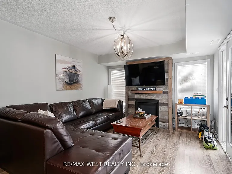 5 Anchorage Cres #107 — Photo 13
