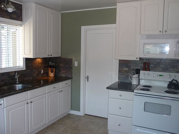 4th image of 849 Myrtine St