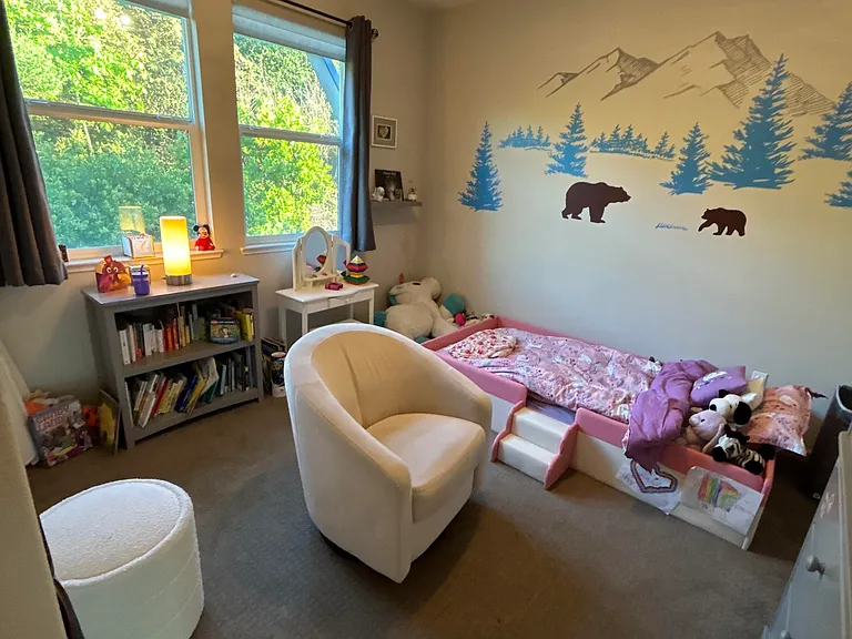 604 Jade St — Photo 14