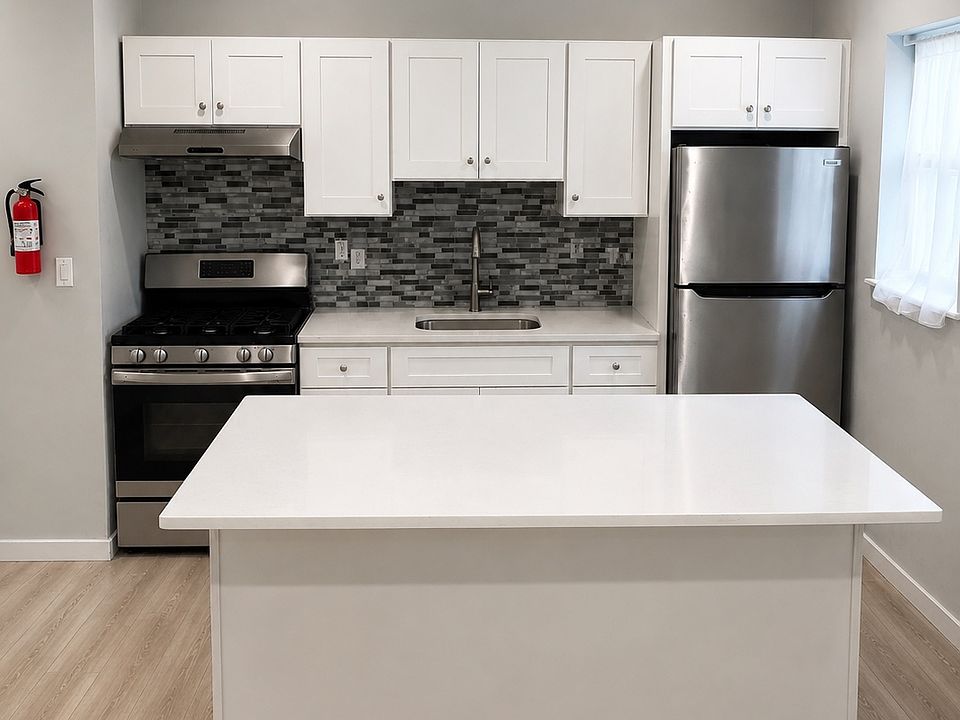 1st image of 273 Governor St Unit 1