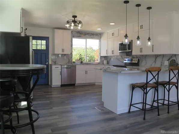 951 Paris Street, Aurora, CO 80010