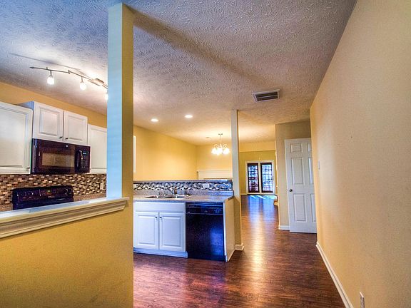 5th image of 3018 Denny Brooke Ln
