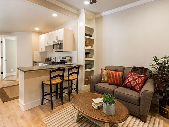 2nd image of 198 E 1st Ave #3
