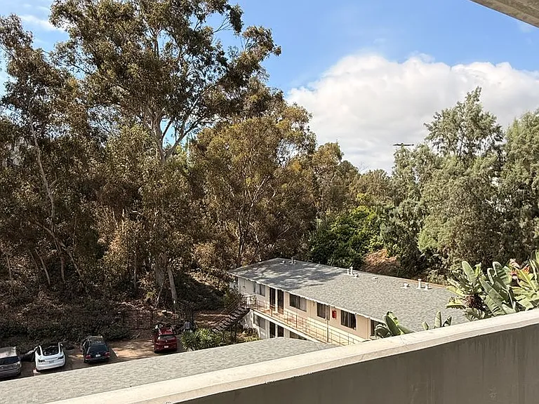 Rainford Apartments — Photo 105