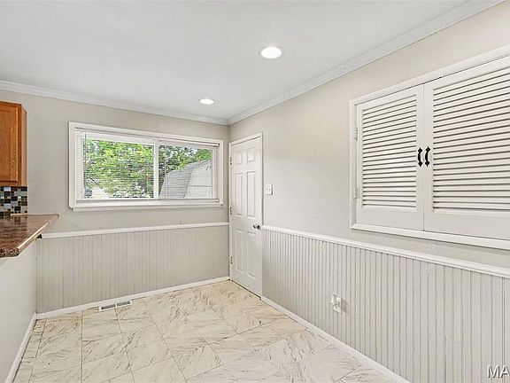 3rd image of 1150 Kostka Ln