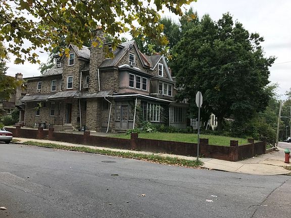 5th image of 460 E Church Ln
