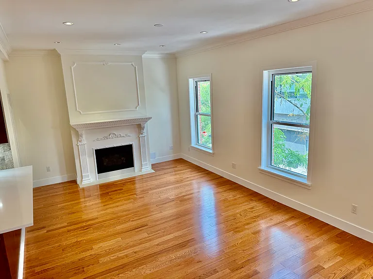 62 Huron St #2 — Photo 7