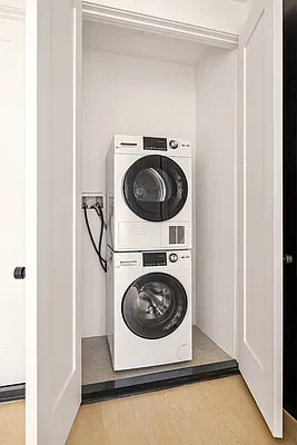 Laundry, photo 1