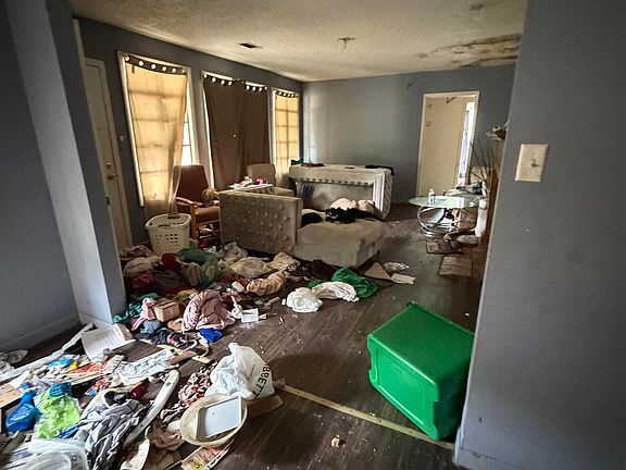 3rd image of 253 Beech Grove Dr