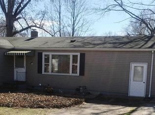 918 E Main St, Greenville, IL