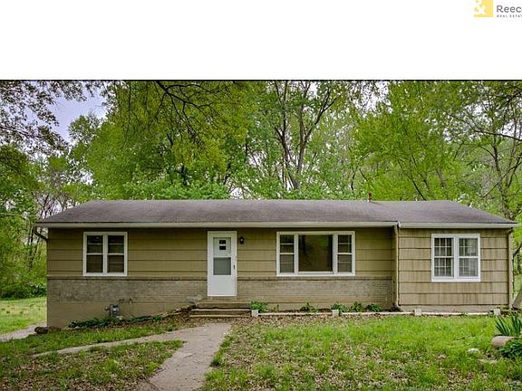 3rd image of 134 N 76th St