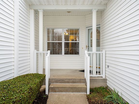 3rd image of 16 Brookville Way #16